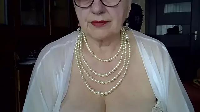 SweetCherry27 from StripChat is Freechat