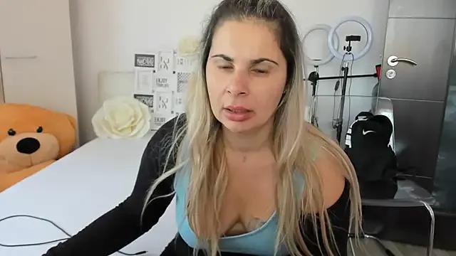 Checkout girls naked models with similar nickname. Cute sexy Free Models.
