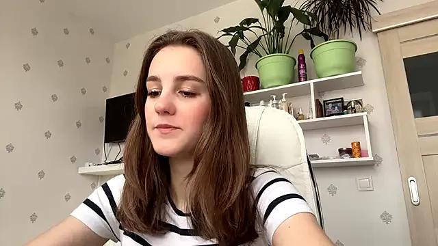 SweetieKatie from StripChat is Freechat