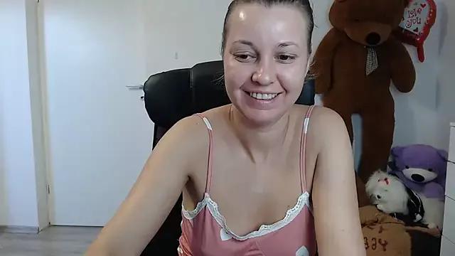 SweetMaddy888 from StripChat is Freechat