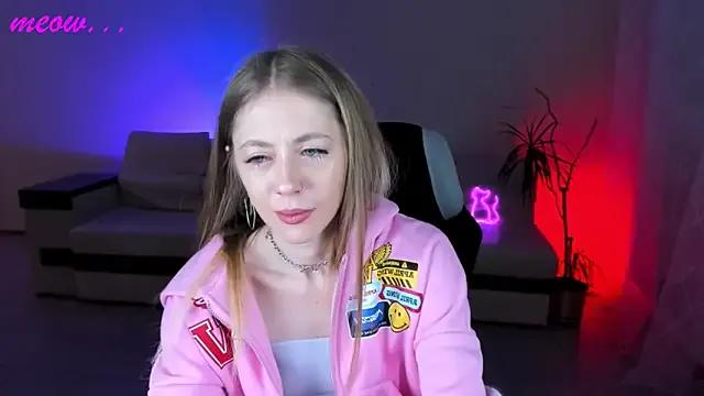 SweetMeeow from StripChat