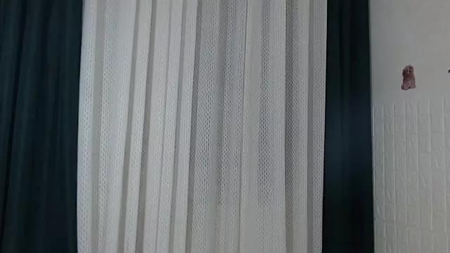 sweetpassion82 from StripChat
