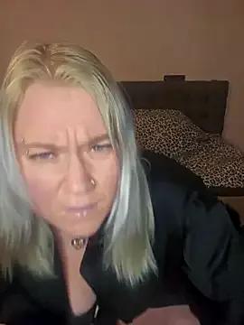 SweetPrincess93 from StripChat is Freechat