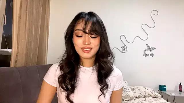 SweetSakuraJane from StripChat is Freechat