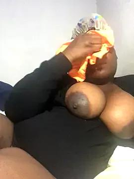sweett_shaley from StripChat