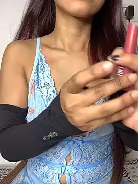 Sweety_008 from StripChat