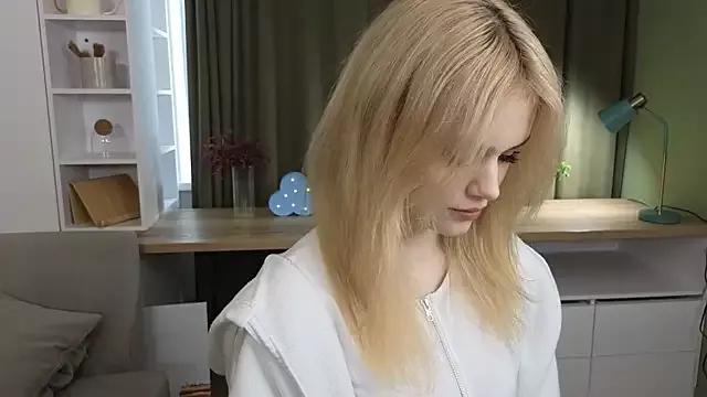 TaiteBach from StripChat