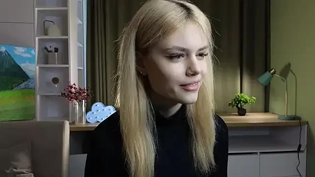 TaiteBach from StripChat