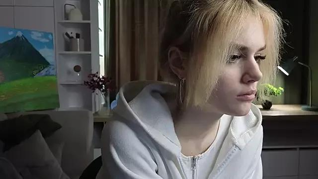 TaiteBach from StripChat