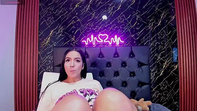 Tamara-evans from StripChat is Freechat