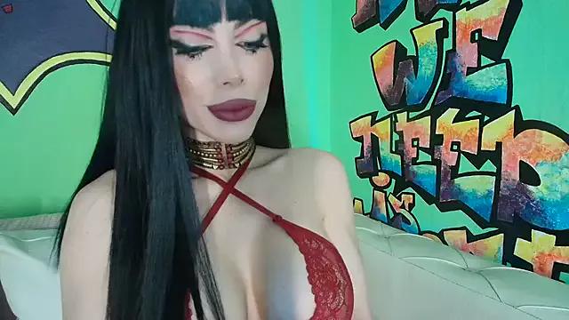 TamaraSavage from StripChat is Freechat