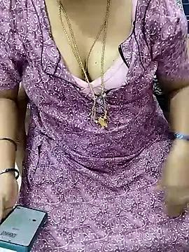 Tamil_Meena from StripChat is Freechat