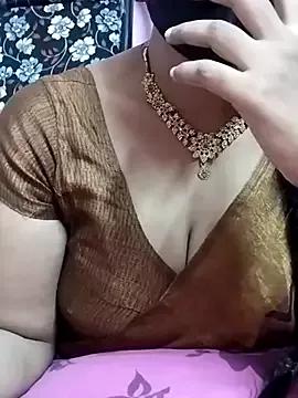 Tamilpriyamallu from StripChat is Freechat