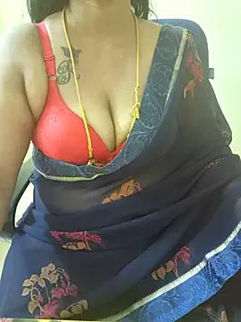 Tamilsriyazhini from StripChat is Freechat