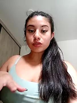 Tara20_ from StripChat