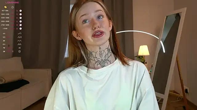 TashinaMorgante from StripChat is Freechat