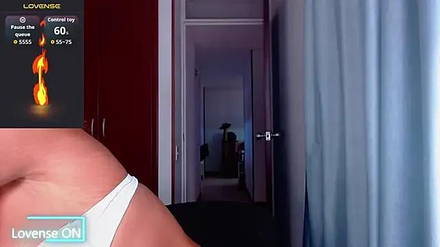 TastyTrap_18 on StripChat 