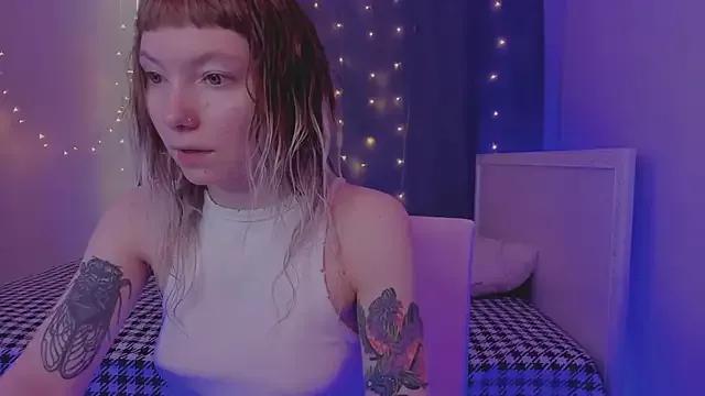 tattoo_art_baby from StripChat is Freechat