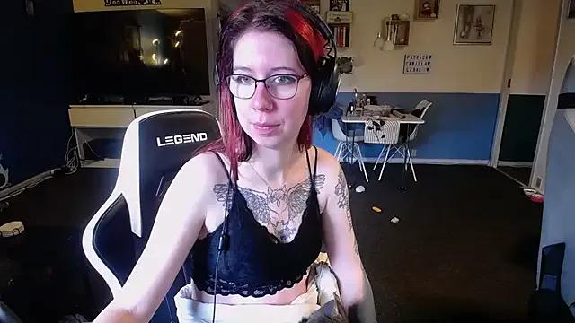 TattooedGirlDK from StripChat is Freechat