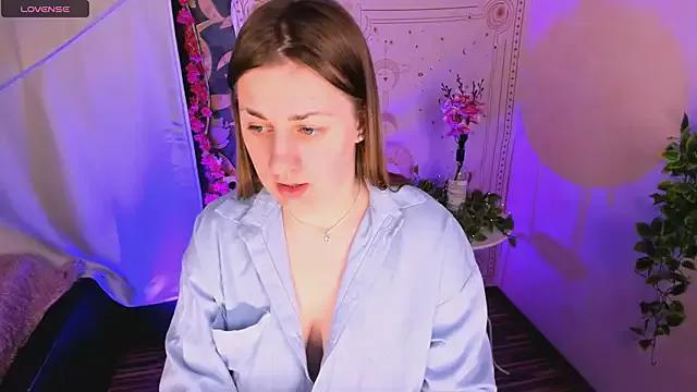 Tessa_Desire from StripChat