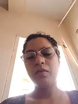 Thanusi_2 from StripChat