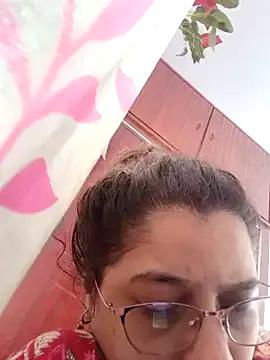Thanusi_2 from StripChat