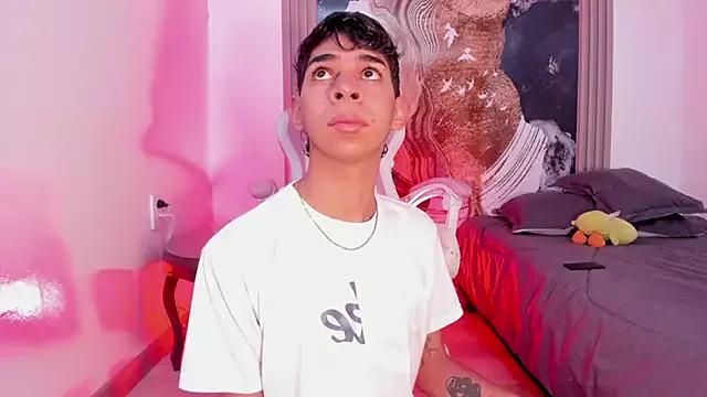 The_best_twink from StripChat is Freechat
