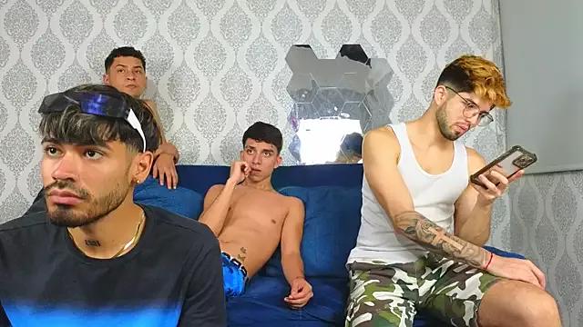 The_slim_boyss from StripChat is Freechat