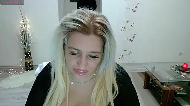 TheeaBlanco from StripChat