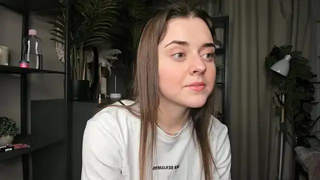 ThelmaJusto from StripChat is Freechat