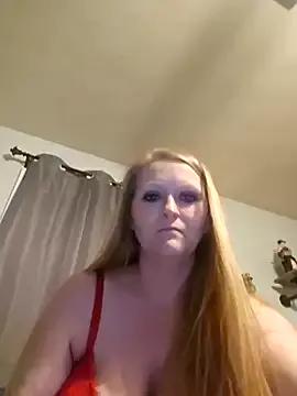 Thesquirtnqueen from StripChat is Freechat