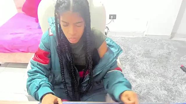 thianahorny from StripChat is Freechat