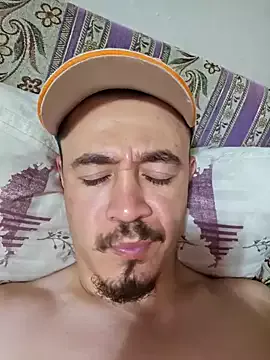 Thunderbolt121 from StripChat