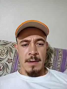 Thunderbolt121 from StripChat