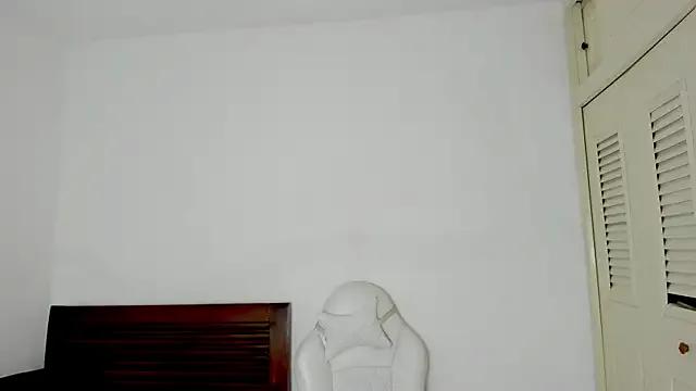 tifanymonroe from StripChat is Freechat