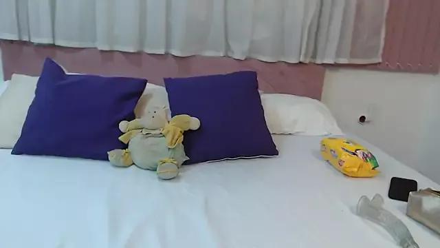 Tiffany-Wens from StripChat is Freechat