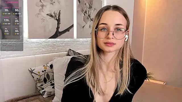 Checkout girls naked models with similar nickname. Cute sexy Free Models.