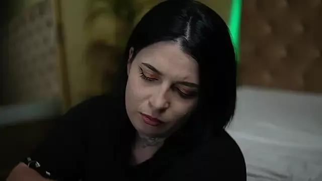 TiffanyTrue from StripChat is Freechat