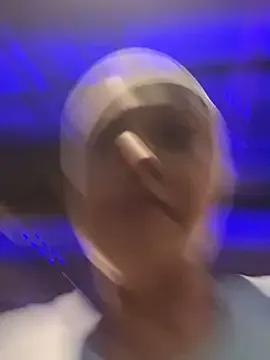 TiffanyyLam from StripChat is Freechat