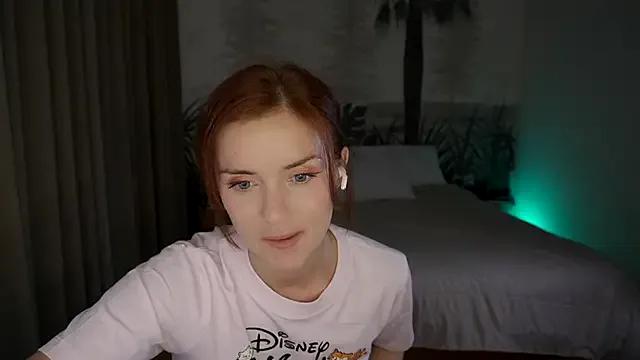Timissi from StripChat is Freechat