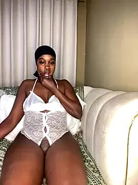 TinaFavourite from StripChat is Freechat