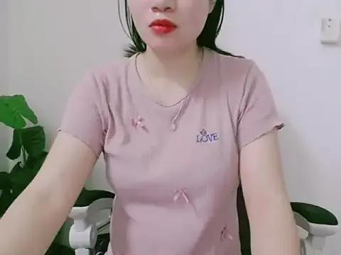Tinamy from StripChat is Freechat