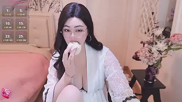 Tingdie from StripChat is Freechat