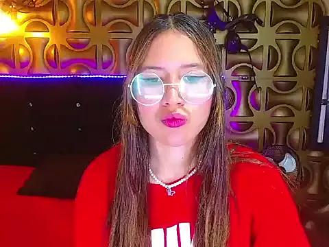 tinibunny from StripChat is Freechat