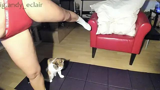 tinny_williams from StripChat is Freechat