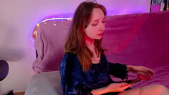 TinyMuse_ from StripChat is Freechat