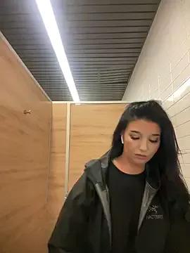 Tisha_Busty from StripChat is Freechat
