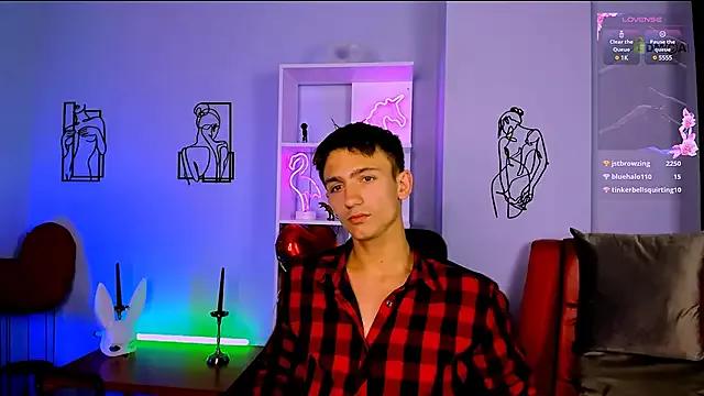 tobi_yours from StripChat is Freechat