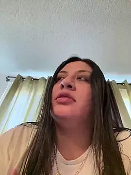 tooprettypatricia from StripChat is Freechat