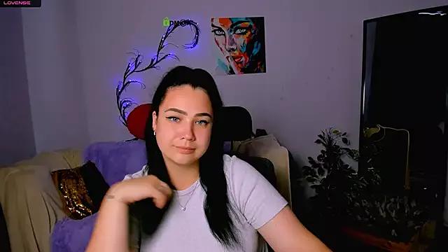 trisha_peach from StripChat is Freechat